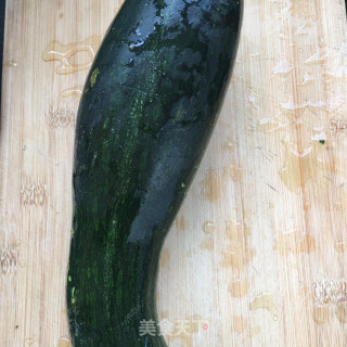 南瓜煎饺的做法步骤：1