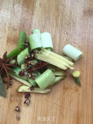 酸豆角烧鸡腿的做法步骤：12