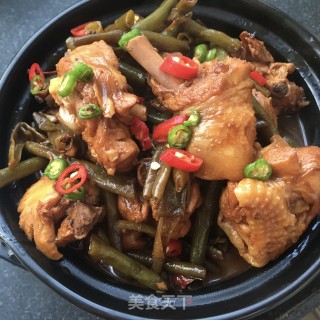 酸豆角烧鸡腿的做法步骤：23