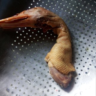经典卤味一让鸭脑壳飞起来的做法步骤：1
