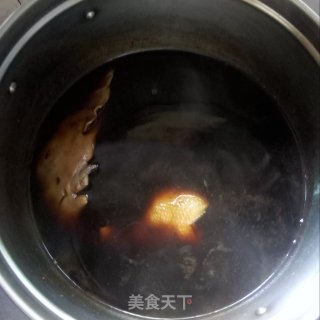 经典卤味一让鸭脑壳飞起来的做法步骤：7