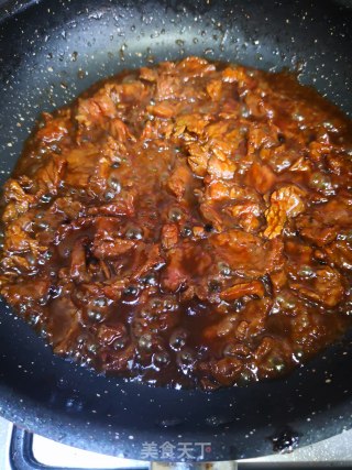 芹菜炒牛肉的做法步骤：4
