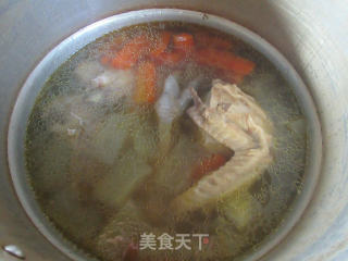 胡萝卜节瓜鸡汤的做法步骤：8