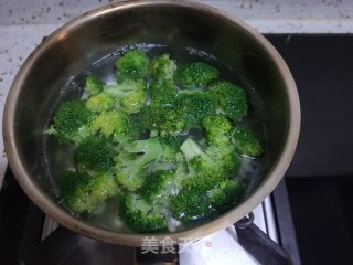 宫爆虾球的做法步骤：5