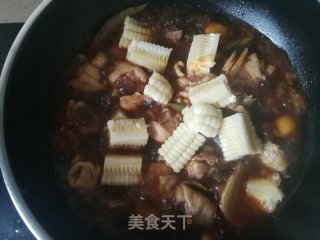 糯玉米板栗炖鸡腿的做法步骤：15