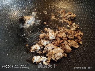 香菇肉末豆芽煮面的做法步骤：6