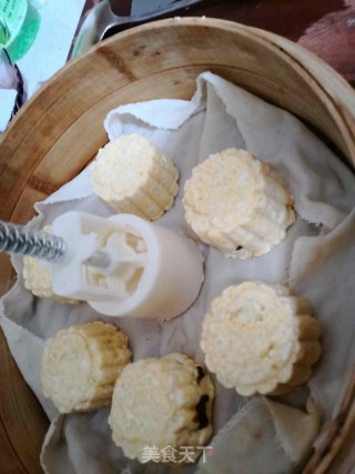 玉米枣泥点心的做法步骤：7