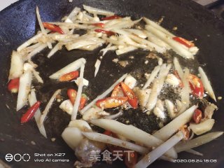 嫩姜焖鱼的做法步骤：5