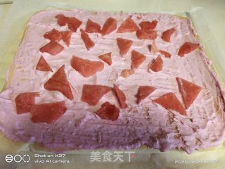 西瓜蛋糕卷的做法步骤：15