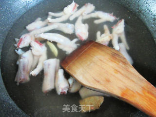 咸菜鸡爪的做法步骤：4