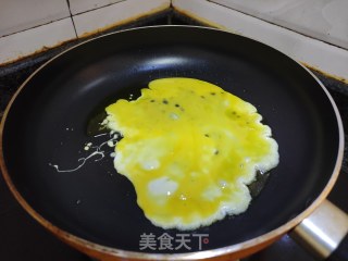 干贝韭菜蛋饺子的做法步骤：2