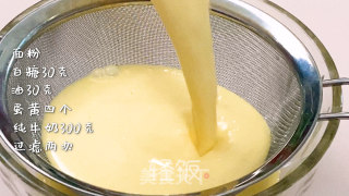 芒果毛巾卷丨夏天的专属味道，好吃还不腻！！的做法步骤：2