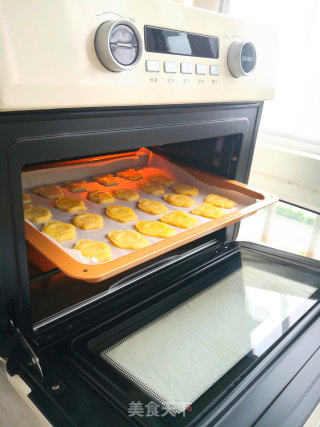百乐思月饼模具饼干的做法步骤：7