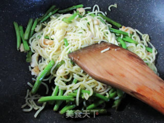 空心菜梗炒车仔面的做法步骤：9