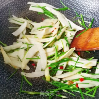 茭白炒鸡蛋的做法步骤：6