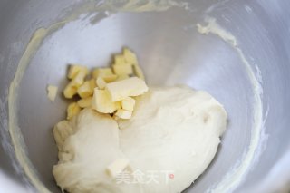 毛豆培根软面包的做法步骤：4