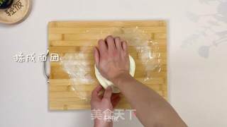 五彩花卷丨孩子不爱吃饭怎么办？快给孩子做这个！！的做法步骤：2