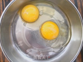 鸡蛋三明治的做法步骤：2