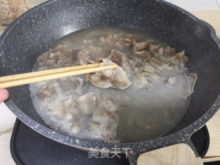 番茄肥牛的做法步骤：4