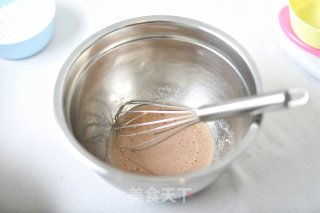 玫瑰蔓越莓豆乳蛋糕卷的做法步骤：4