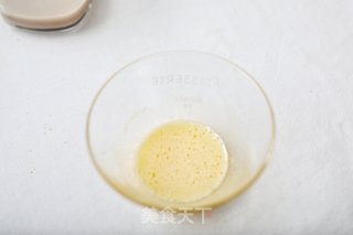 玫瑰蔓越莓豆乳蛋糕卷的做法步骤：13