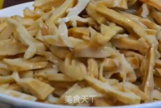 笋干五花肉的做法步骤：2