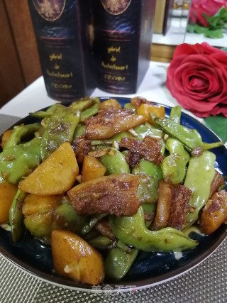 五花肉烧油豆角的做法步骤：10