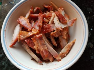 叉烧豆角炒河粉的做法步骤：1