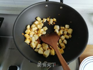 时蔬炒馒头的做法步骤：6