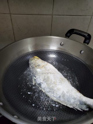 香煎大黄花的做法步骤：6