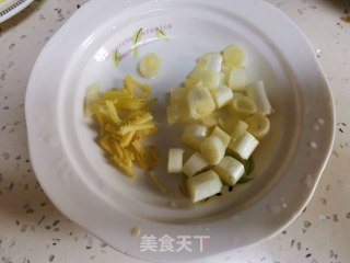 五花肉炖粉条的做法步骤：4
