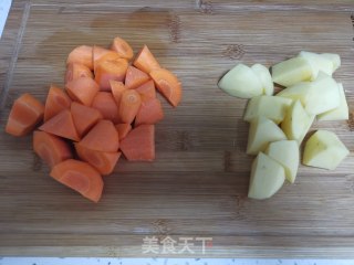 炖牛脊骨的做法步骤：4