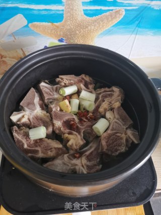 炖牛脊骨的做法步骤：7