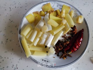 酱焖小晶鱼的做法步骤：2
