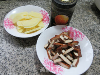XO酱炒香干土豆的做法步骤：1