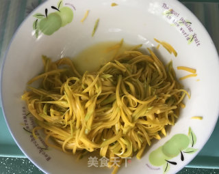 青椒炒贝贝南瓜的做法步骤：6