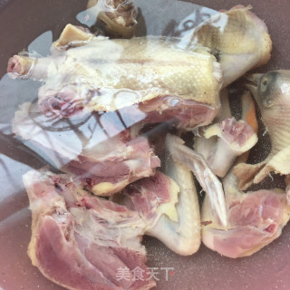 元蘑粉丝炖鸽子的做法步骤：11