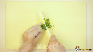 香葱鱼松厚蛋烧的做法步骤：2