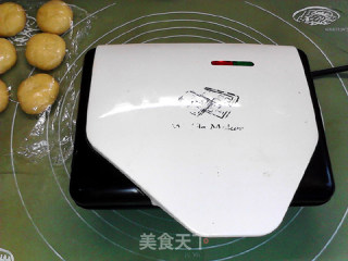 花生酱与华夫：花生酱夹心华夫饼的做法步骤：12