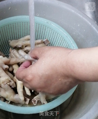 香糟凤爪的做法步骤：5