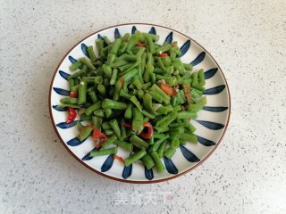 红椒炒豇豆的做法步骤：5