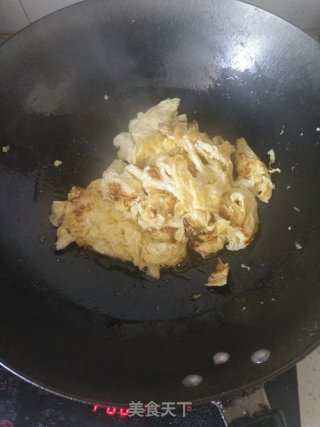 木耳炒鸡蛋的做法步骤：4