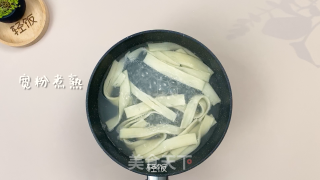 麻汁宽粉丨软糯Q弹，口感爽滑。的做法步骤：2