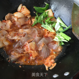 “五花肉”辣白菜粉皮煎五花肉的做法步骤：13
