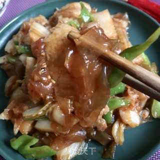 “五花肉”辣白菜粉皮煎五花肉的做法步骤：18