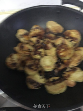 香菇烧素鸡的做法步骤：4