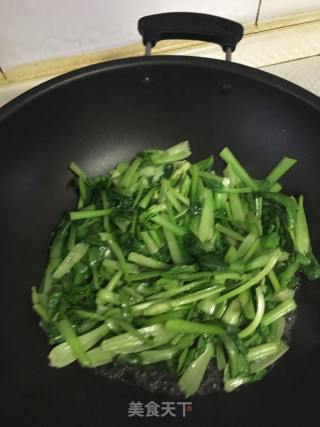 菜秧炒鸡蛋的做法步骤：4