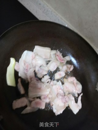 五花肉炖豆角的做法步骤：3