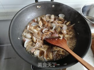 爆炒花甲的做法步骤：8
