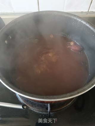 凉拌香辣牛蹄筋的做法步骤：1